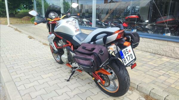 Kawasaki ER6-N