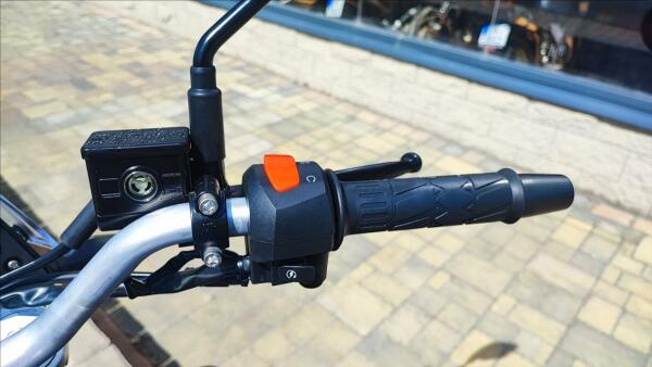 Yuki 125i XTR II