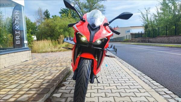 QJ Motor SRK 800 RR 2025