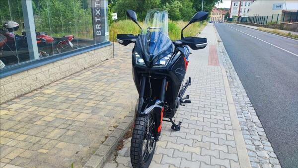 Moto Morini X-Cape 700