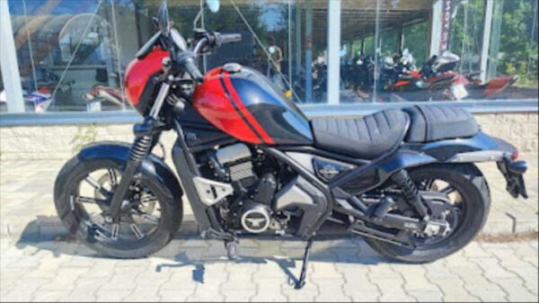 Moto Morini Calibro Custom 700