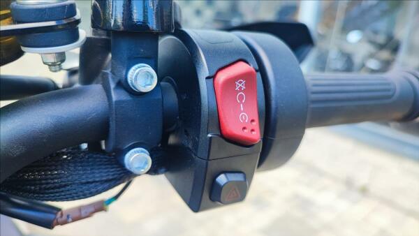 QJ Motor SRT 900 SX +kufry