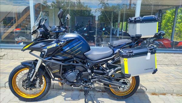 QJ Motor SRT 900 SX +kufry