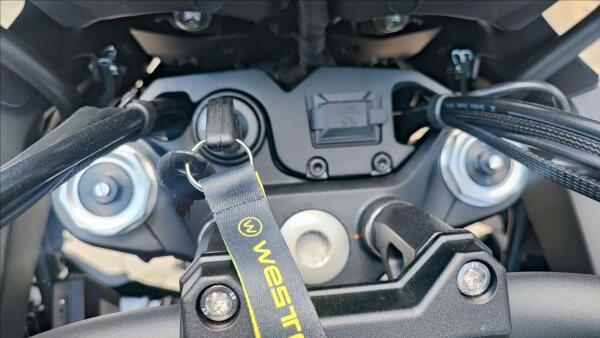 QJ Motor SRT 900 SX +kufry