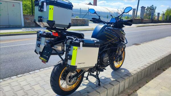 QJ Motor SRT 900 SX +kufry