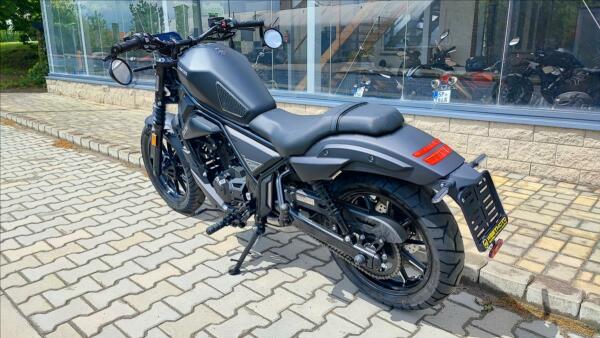 Zontes 125 Custom