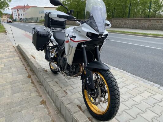 Kove 800X GT