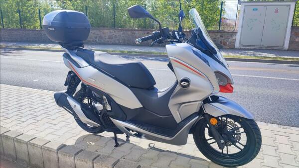 QJ Motor MTX 125