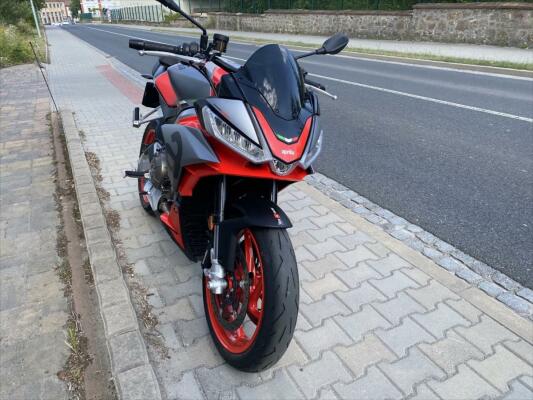Aprilia Tuono 660