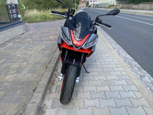 Aprilia Tuono 660
