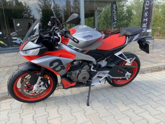 Aprilia Tuono 660