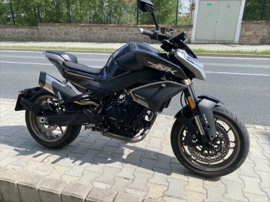 CFMOTO 800 NK Advanced