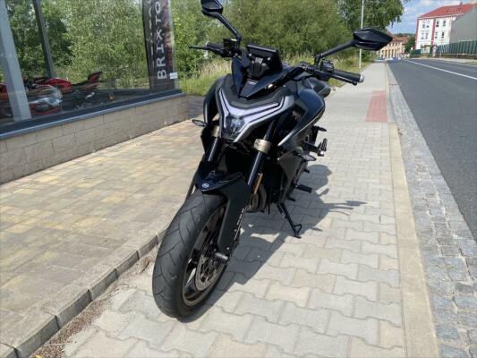CFMOTO 800 NK Advanced