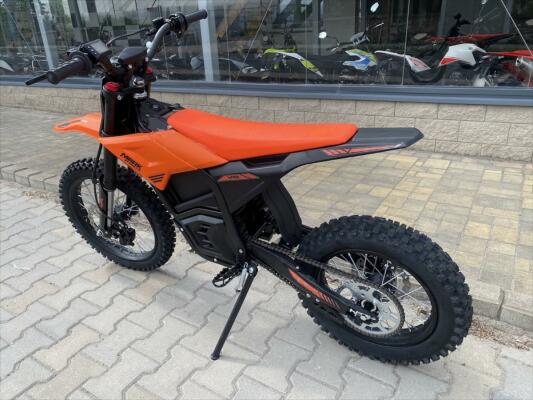 E-Ton M5  6000w kola 17/14