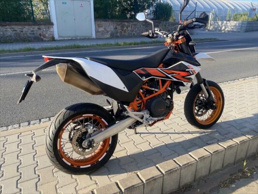 KTM 690 SMC 2015