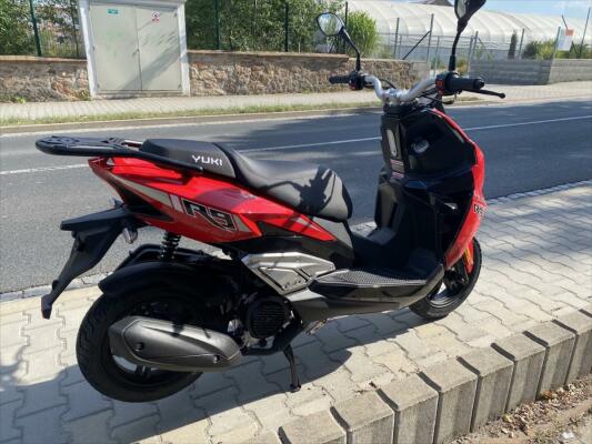 Yuki 125i R9
