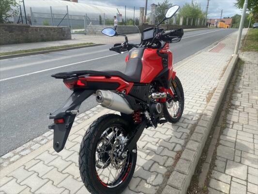 QJ Motor SRT 125 DX