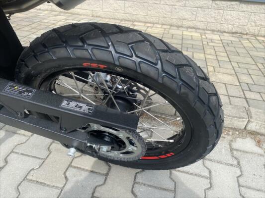 QJ Motor SRT 125 DX