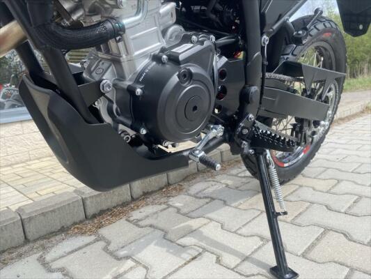 QJ Motor SRT 125 DX