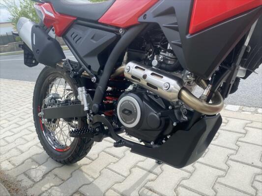 QJ Motor SRT 125 DX
