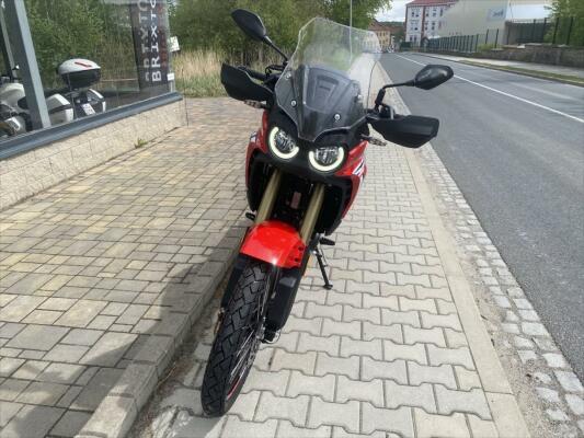QJ Motor SRT 125 DX