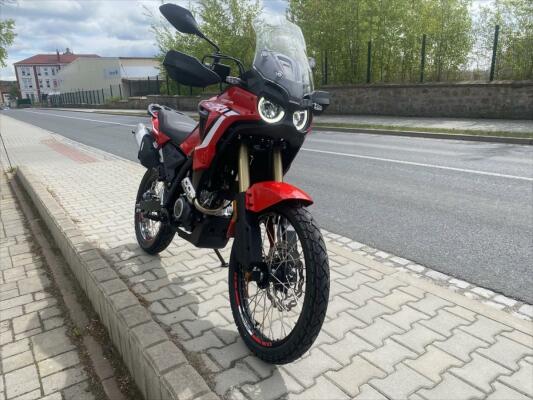 QJ Motor SRT 125 DX