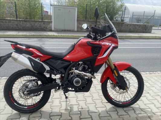 QJ Motor SRT 125 DX