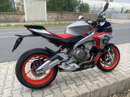 Aprilia Tuono 660