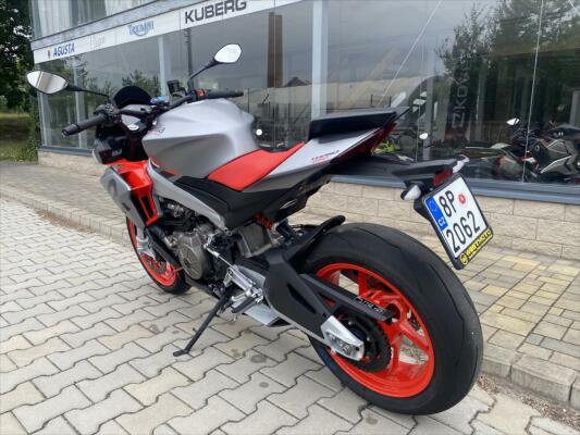 Aprilia Tuono 660