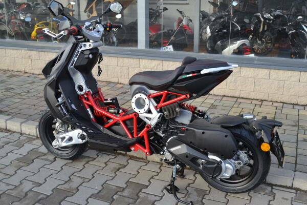 Italjet Dragster 200 black