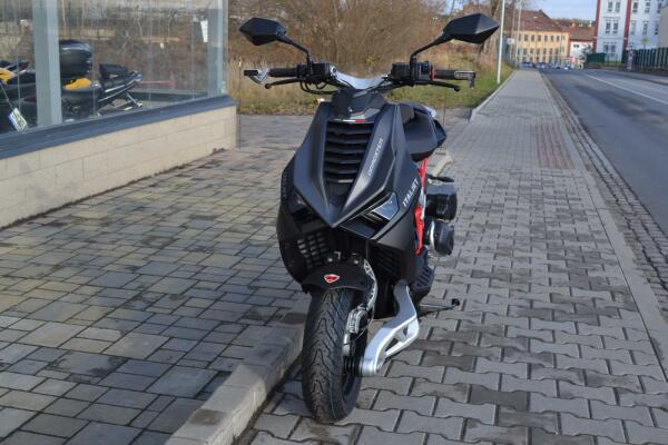 Italjet Dragster 200 black