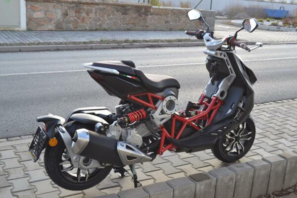 Italjet Dragster 200 black