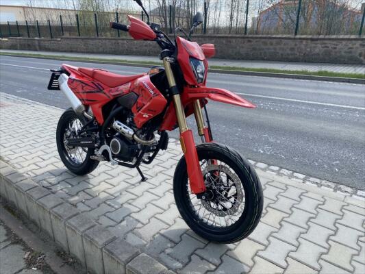 QJ Motor COV 125