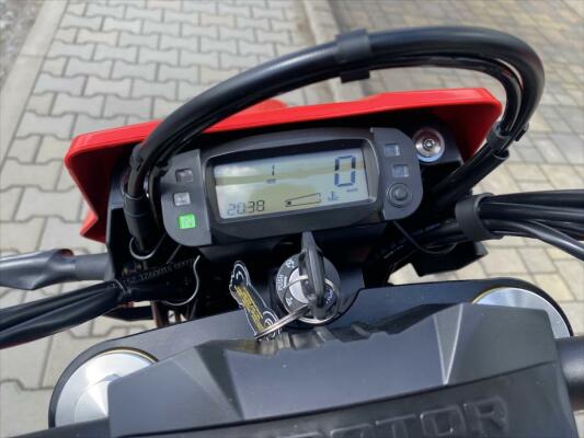 QJ Motor COV 125
