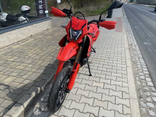 QJ Motor COV 125