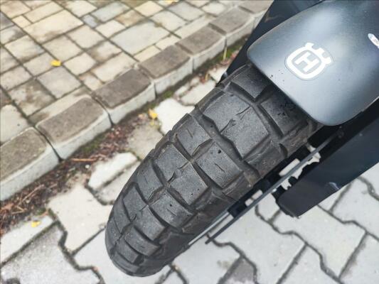 Husqvarna Svartpilen 125