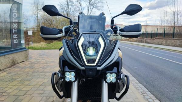 QJ Motor SRT 600 SX