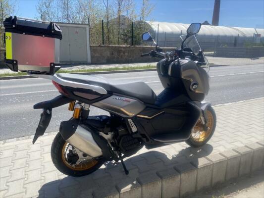 QJ Motor ATR 125