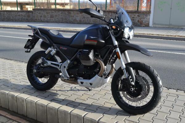 Moto Guzzi V 85 TT Nero Etna 2022