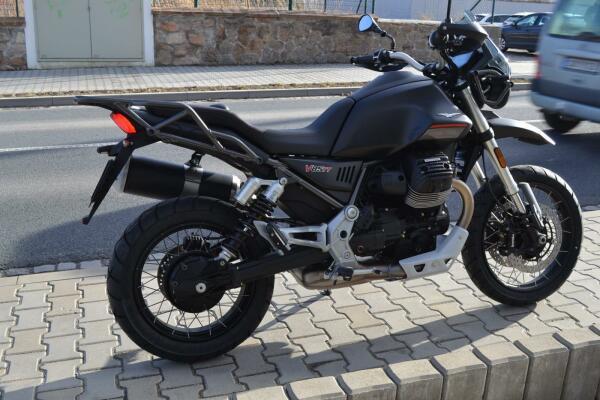 Moto Guzzi V 85 TT Nero Etna 2022